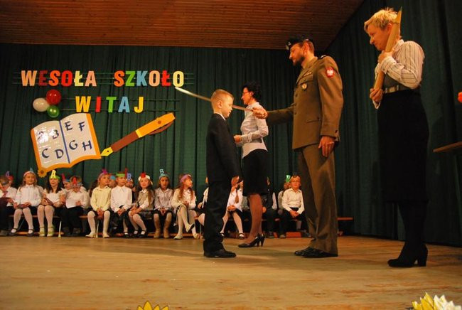 LIPNO. Pasowanie w Lipnie (zdjęcia)