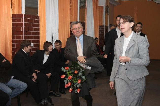 Ślubowanie pierwszych klas (zdjęcia)