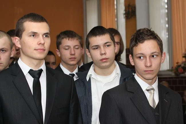 Ślubowanie pierwszych klas (zdjęcia)