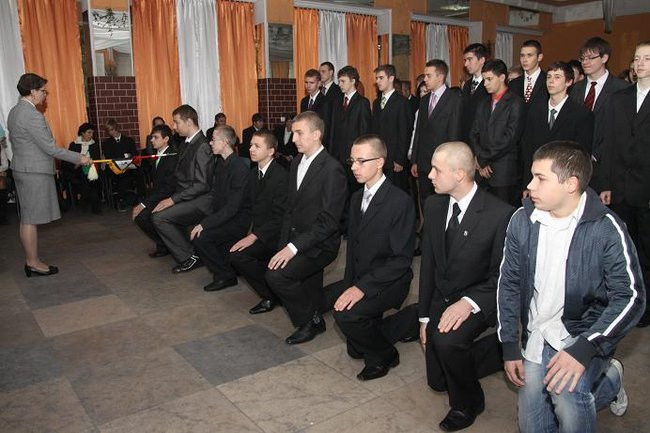 Ślubowanie pierwszych klas (zdjęcia)