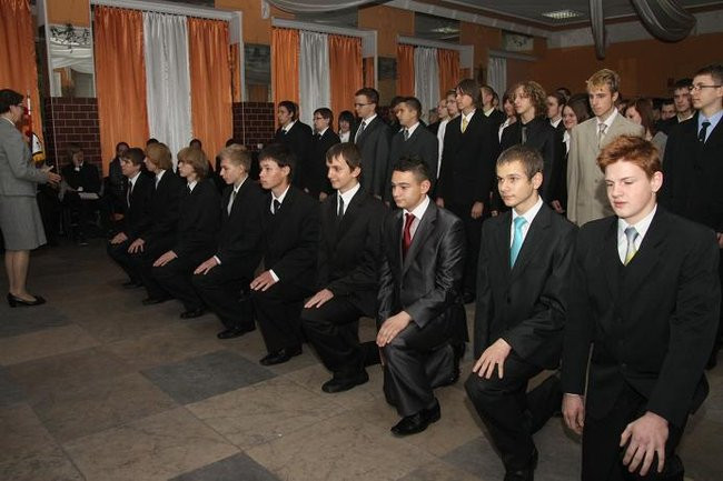 Ślubowanie pierwszych klas (zdjęcia)