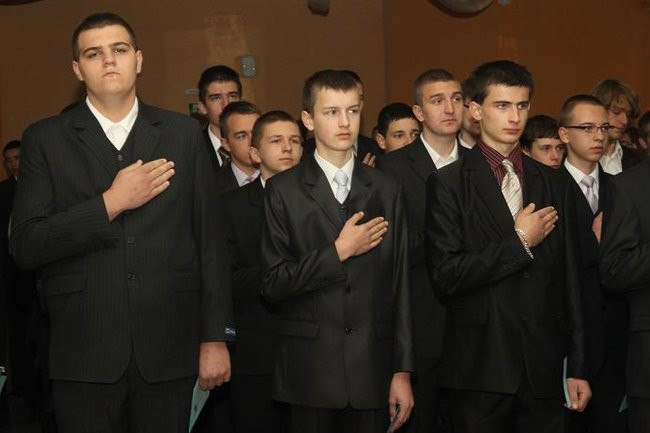 Ślubowanie pierwszych klas (zdjęcia)