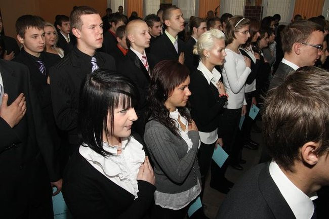 Ślubowanie pierwszych klas (zdjęcia)