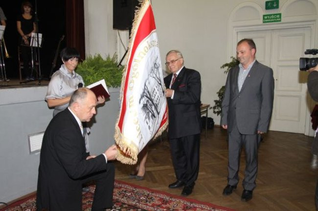 Sztandar dla jedynki (zdjęcia)