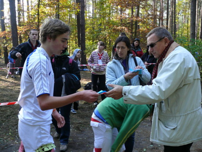 Biegiem przez las (zdjęcia)