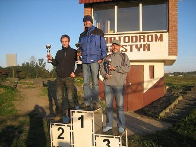 Ścigali się na kartodromie (zdjęcia)