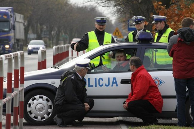 Czy do wypadku przyczyniły się barierki? (zdjęcia)