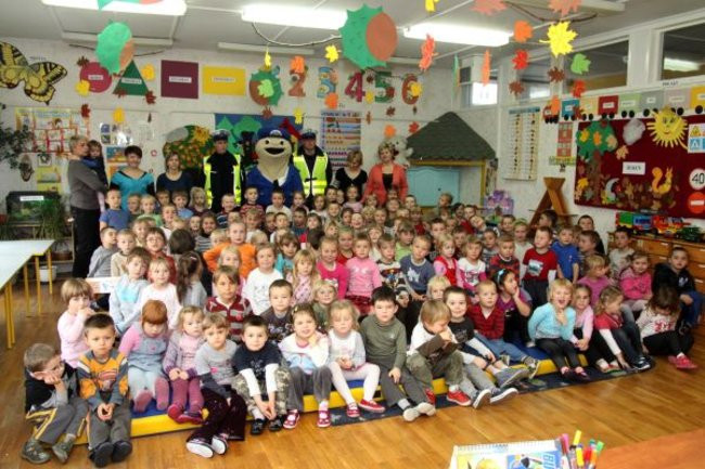 Pyrek z wizytą w przedszkolu (zdjęcia)