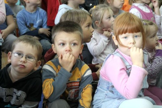 Pyrek z wizytą w przedszkolu (zdjęcia)