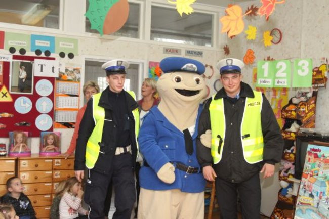 Pyrek z wizytą w przedszkolu (zdjęcia)