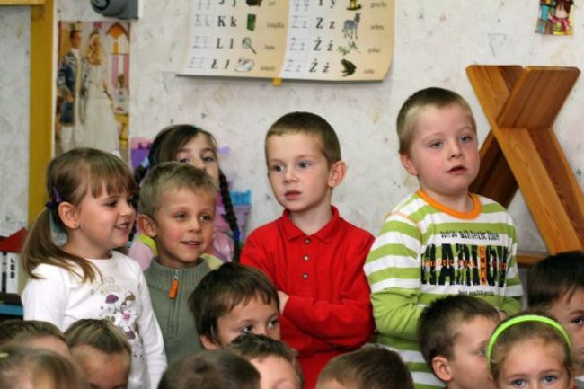 Pyrek z wizytą w przedszkolu (zdjęcia)