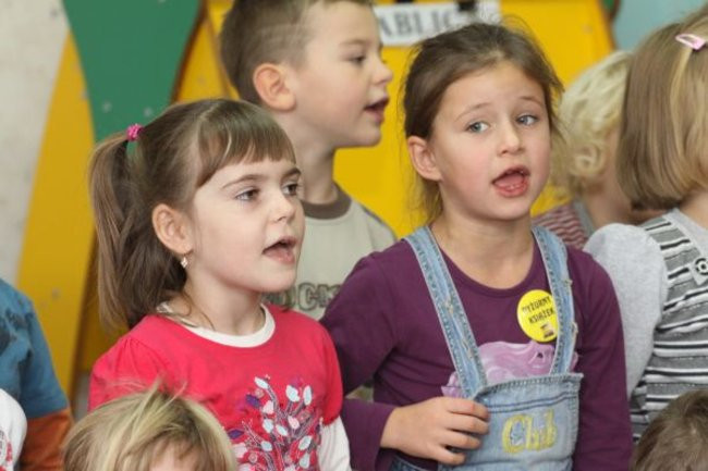 Pyrek z wizytą w przedszkolu (zdjęcia)