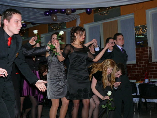 Studniówka w dawnej 