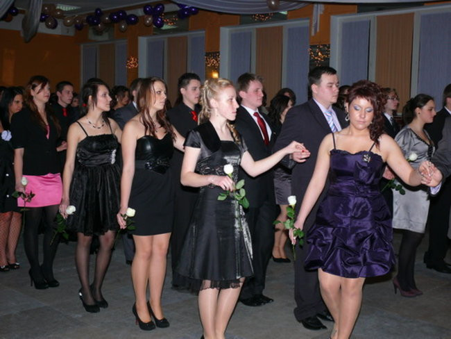 Studniówka w dawnej 