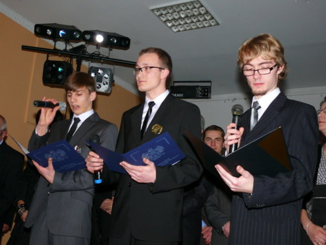 Studniówka w dawnej 