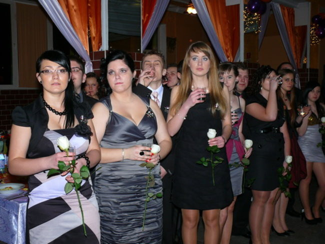 Studniówka w dawnej 