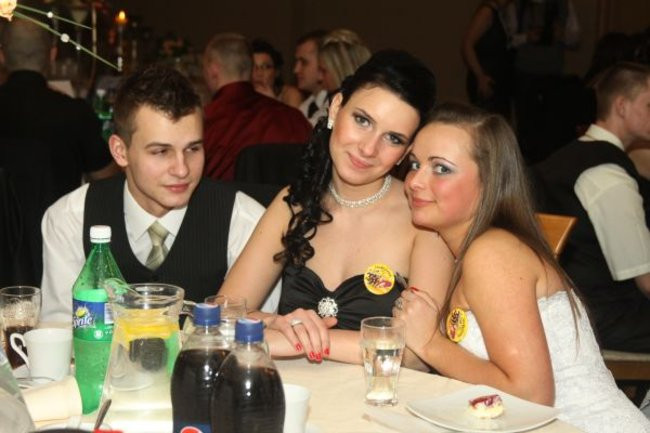 Drugi bal maturzystów z ekonomika (zdjęcia)