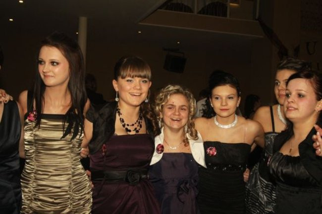 Drugi bal maturzystów z ekonomika (zdjęcia)