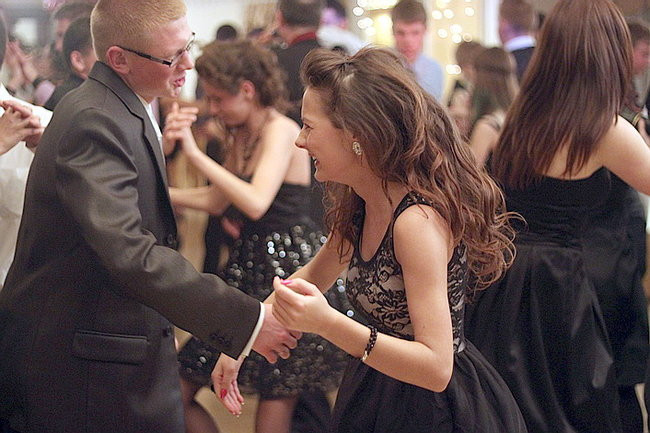 Kolejna studniówka uczniów I LO w Rawiczu (dużo zdjęć)