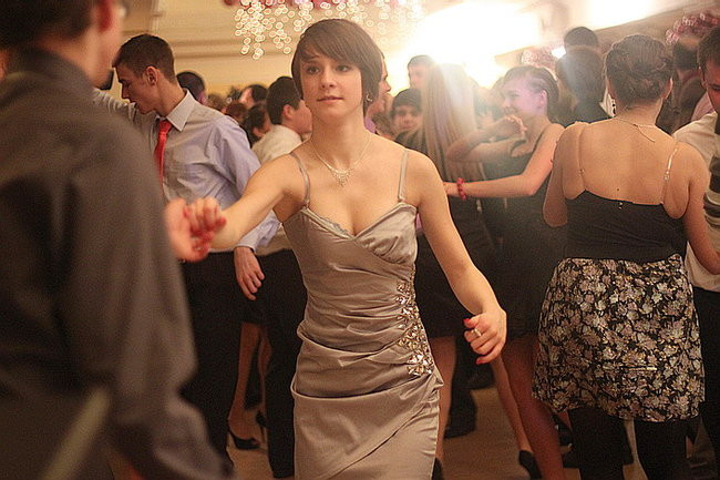 Kolejna studniówka uczniów I LO w Rawiczu (dużo zdjęć)