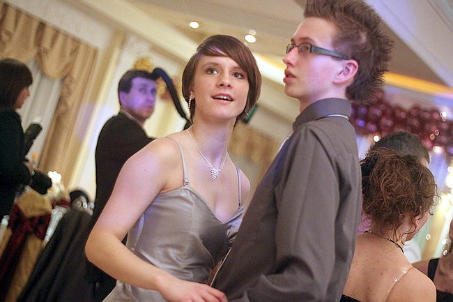 Kolejna studniówka uczniów I LO w Rawiczu (dużo zdjęć)