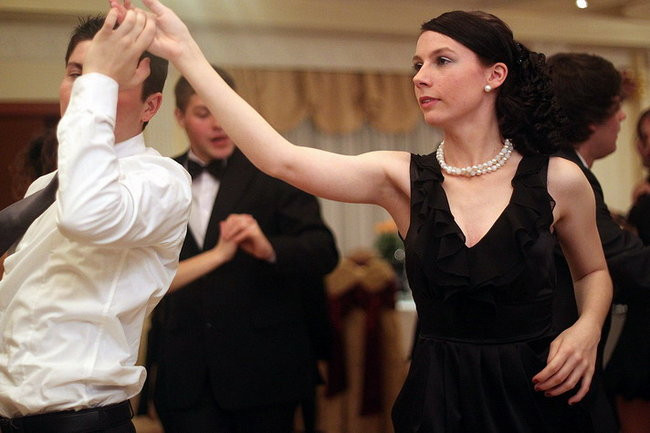 Kolejna studniówka uczniów I LO w Rawiczu (dużo zdjęć)