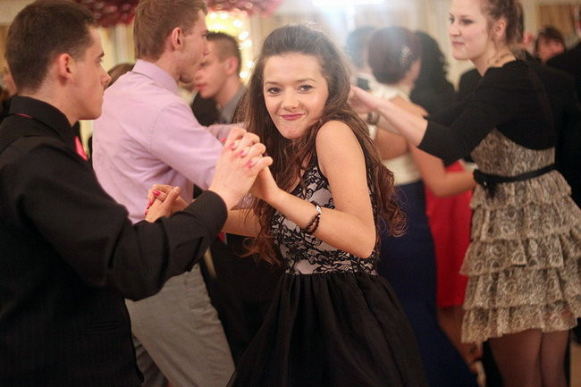 Kolejna studniówka uczniów I LO w Rawiczu (dużo zdjęć)