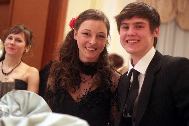 Kolejna studniówka uczniów I LO w Rawiczu (dużo zdjęć)