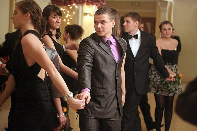 Kolejna studniówka uczniów I LO w Rawiczu (dużo zdjęć)