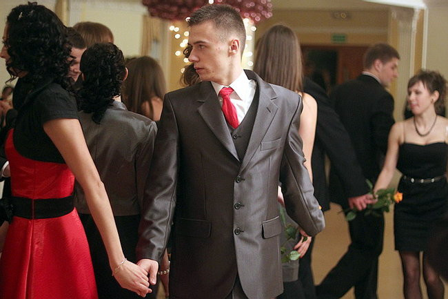 Kolejna studniówka uczniów I LO w Rawiczu (dużo zdjęć)