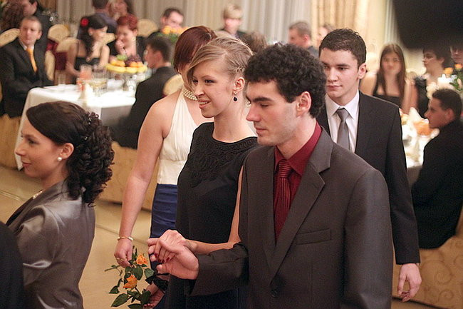 Kolejna studniówka uczniów I LO w Rawiczu (dużo zdjęć)