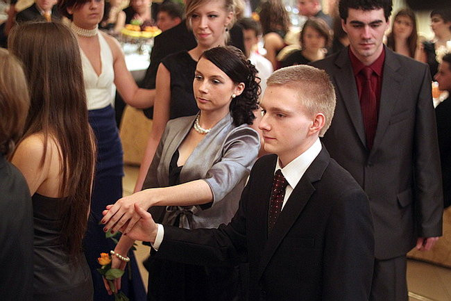 Kolejna studniówka uczniów I LO w Rawiczu (dużo zdjęć)