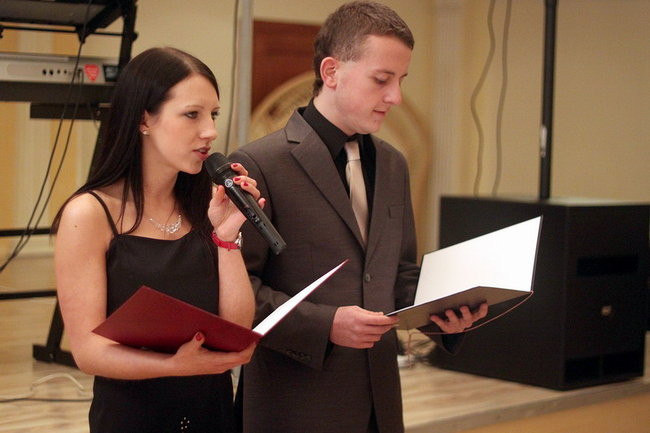 Kolejna studniówka uczniów I LO w Rawiczu (dużo zdjęć)