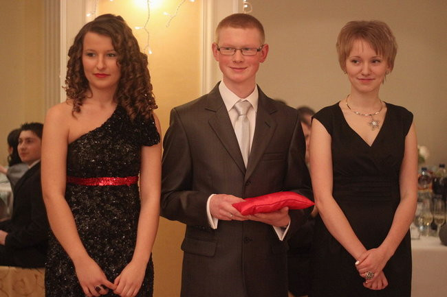 Kolejna studniówka uczniów I LO w Rawiczu (dużo zdjęć)