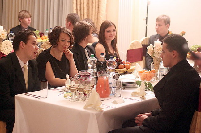 Kolejna studniówka uczniów I LO w Rawiczu (dużo zdjęć)