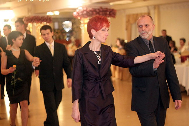 Kolejna studniówka uczniów I LO w Rawiczu (dużo zdjęć)