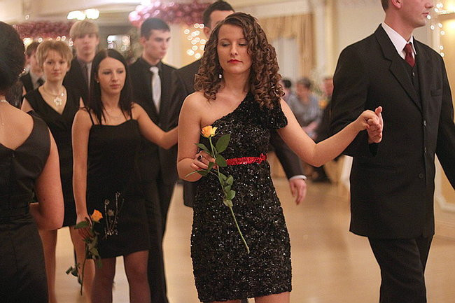 Kolejna studniówka uczniów I LO w Rawiczu (dużo zdjęć)