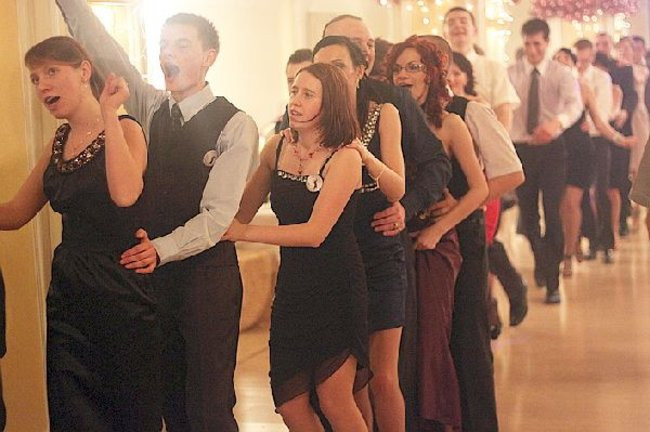 Ostatnia odsłona studniówki Zespołu Szkół Zawodowych w Rawiczu (dużo zdjęć)