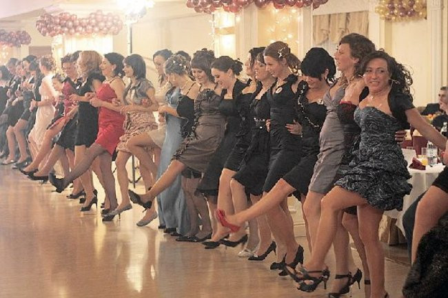 Ostatnia odsłona studniówki Zespołu Szkół Zawodowych w Rawiczu (dużo zdjęć)