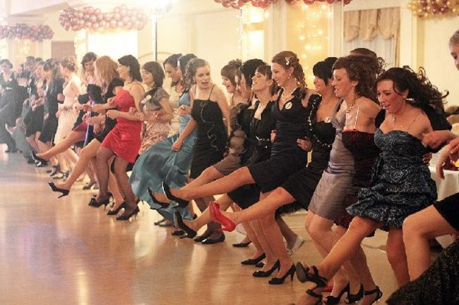 Ostatnia odsłona studniówki Zespołu Szkół Zawodowych w Rawiczu (dużo zdjęć)