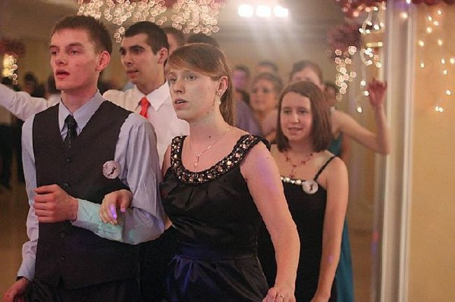 Ostatnia odsłona studniówki Zespołu Szkół Zawodowych w Rawiczu (dużo zdjęć)