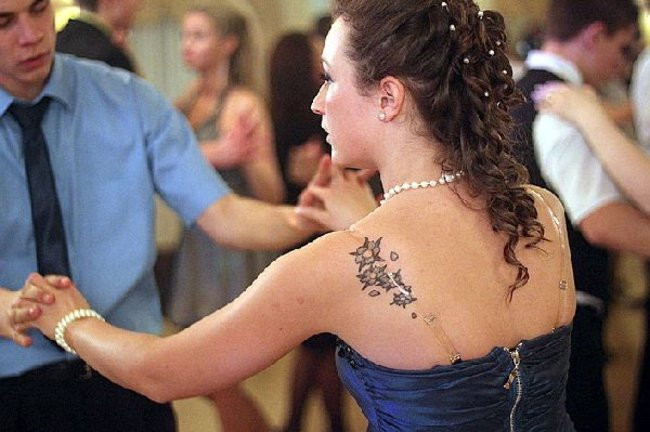 Ostatnia odsłona studniówki Zespołu Szkół Zawodowych w Rawiczu (dużo zdjęć)