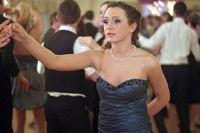 Ostatnia odsłona studniówki Zespołu Szkół Zawodowych w Rawiczu (dużo zdjęć)