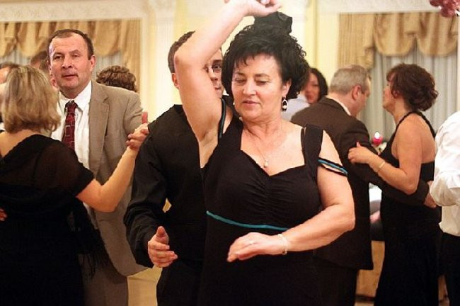 Ostatnia odsłona studniówki Zespołu Szkół Zawodowych w Rawiczu (dużo zdjęć)