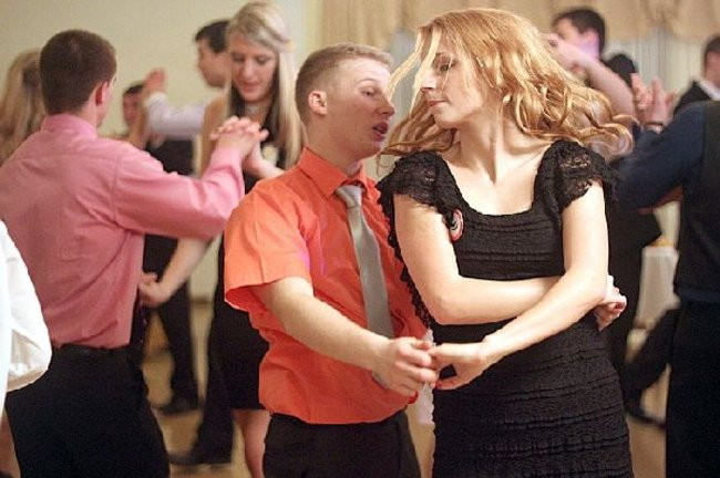 Ostatnia odsłona studniówki Zespołu Szkół Zawodowych w Rawiczu (dużo zdjęć)