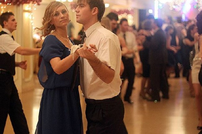 Ostatnia odsłona studniówki Zespołu Szkół Zawodowych w Rawiczu (dużo zdjęć)