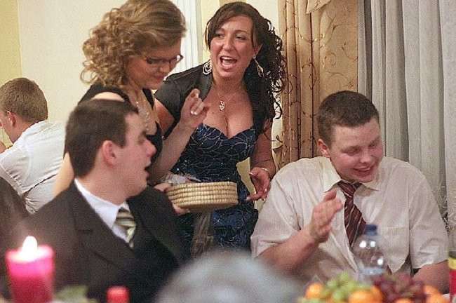 Ostatnia odsłona studniówki Zespołu Szkół Zawodowych w Rawiczu (dużo zdjęć)