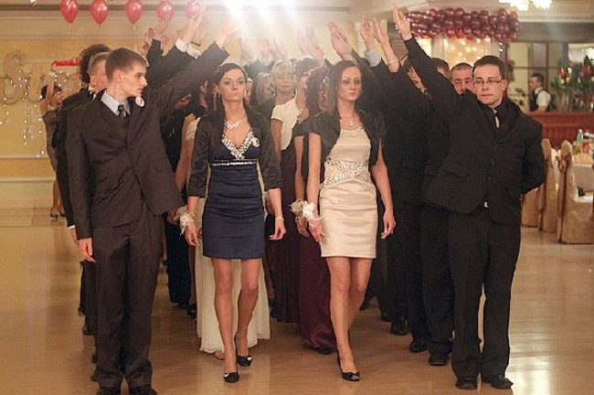 Ostatnia odsłona studniówki Zespołu Szkół Zawodowych w Rawiczu (dużo zdjęć)