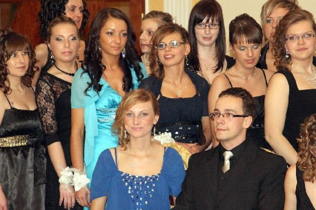 Ostatnia odsłona studniówki Zespołu Szkół Zawodowych w Rawiczu (dużo zdjęć)