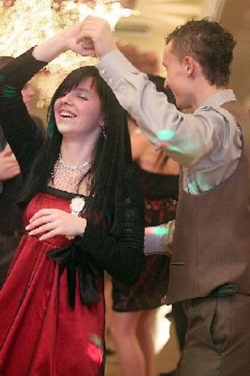 Ostatnia odsłona studniówki Zespołu Szkół Zawodowych w Rawiczu (dużo zdjęć)